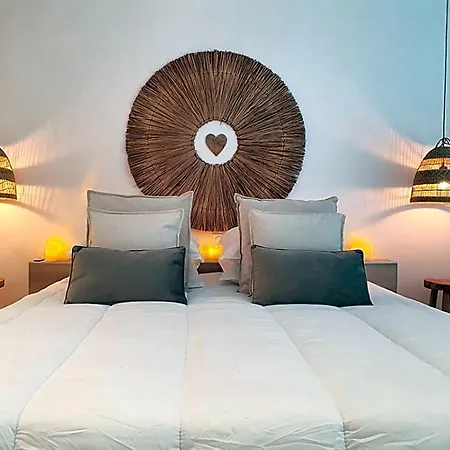 Bed & Breakfast 6 4*