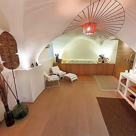 6 Panzió 4*