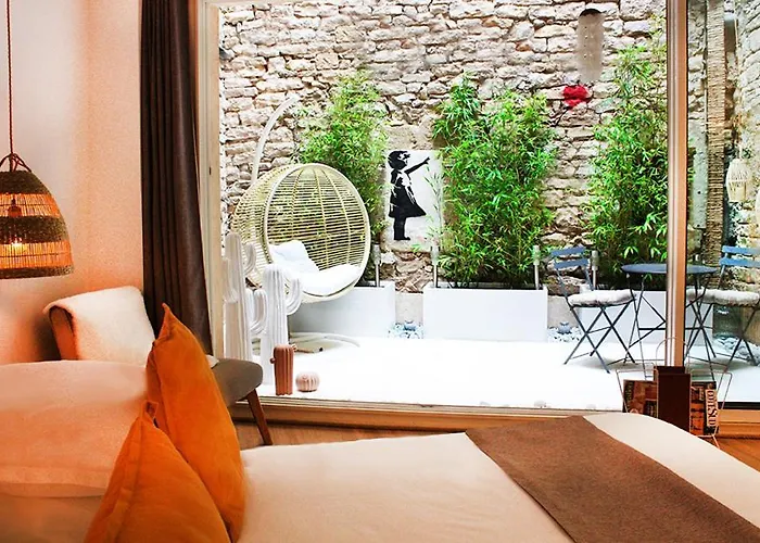 6 Bed & Breakfast Nîmes